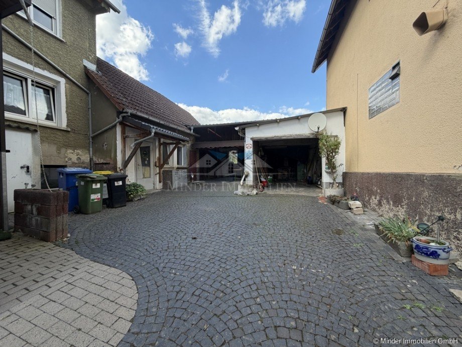 Innenhof Einfamilienhaus Langg�ns