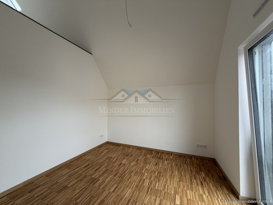 Zimmer_ Einfamilienhaus Butzbach / Hoch-Weisel