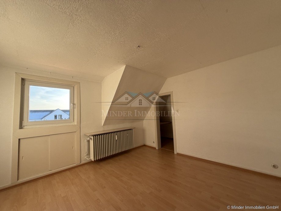 Zimmer 2 Dachgeschosswohnung Butzbach