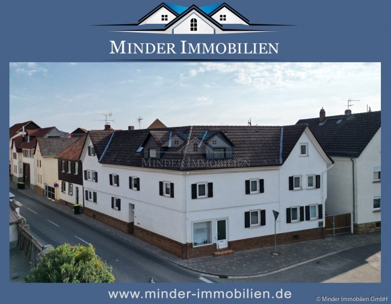 Expose Titelbild Butzbach-Nieder Weisel Zweifamilienhaus Butzbach/Nieder-Weisel | Gro�z�giges Wohnhaus mit vielseitigem Ausbaupotenzial