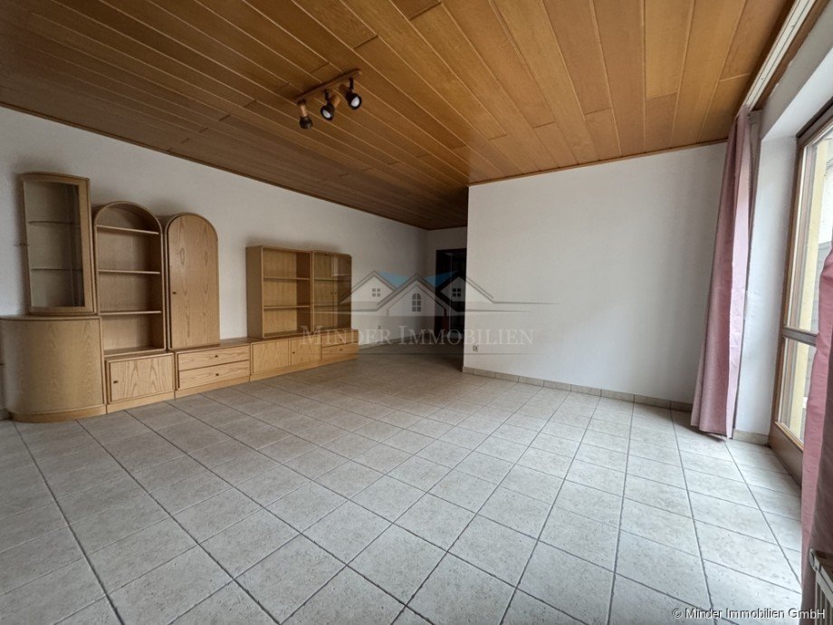 Wohn-und Schlafbereich Etagenwohnung Butzbach / Griedel