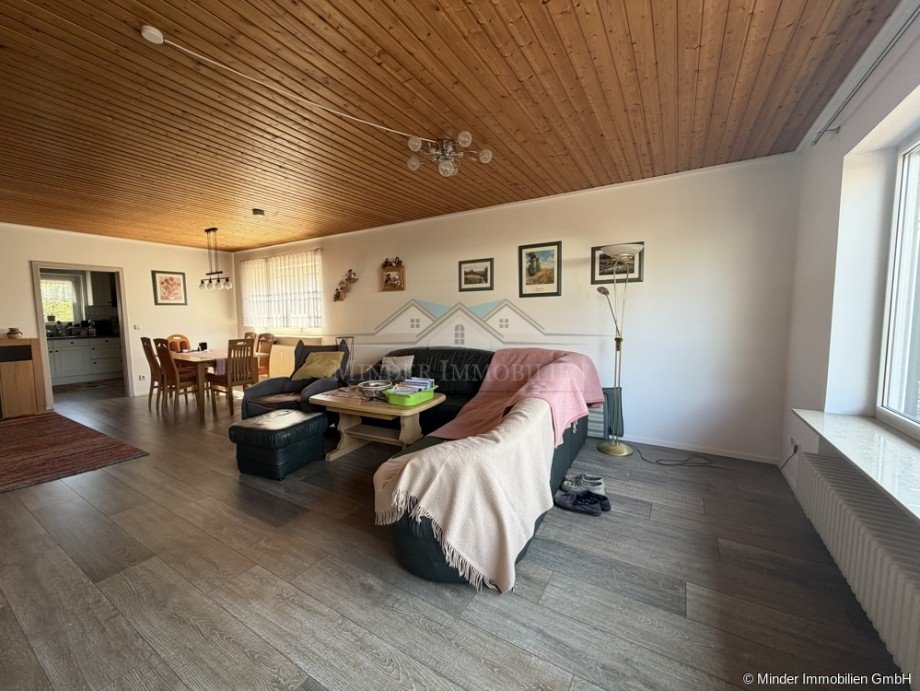 Wohn- und Essbereich Erdgeschosswohnung M�nzenberg / Gambach (Hessen)