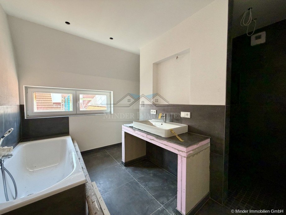 Bad Einfamilienhaus Butzbach / Hoch-Weisel