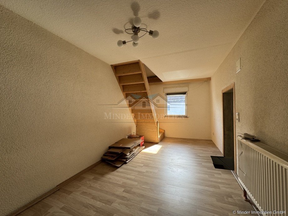 Zimmer - OG Einfamilienhaus Butzbach / Fauerbach vor der H�he