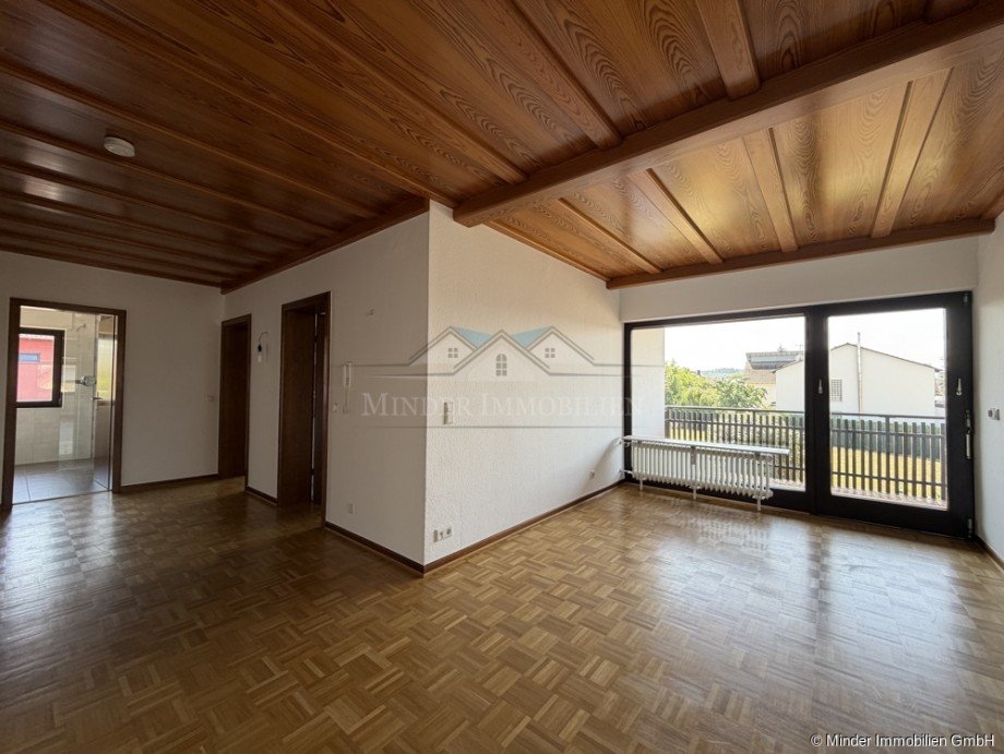Flur Dachgeschosswohnung Rockenberg / Oppershofen
