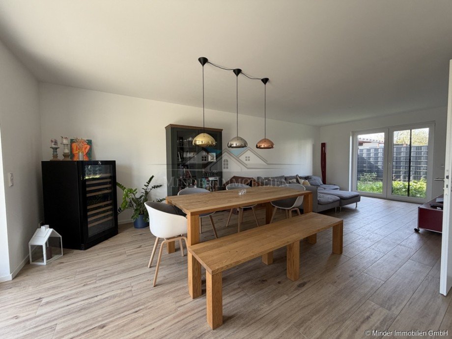 Wohn- und Essbereich Doppelhaush�lfte W�llstadt